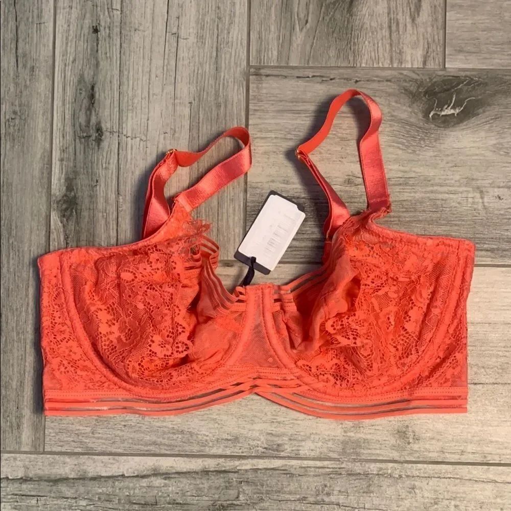 Figleaves Coral Lace Underwire Bra with Adjustable Straps